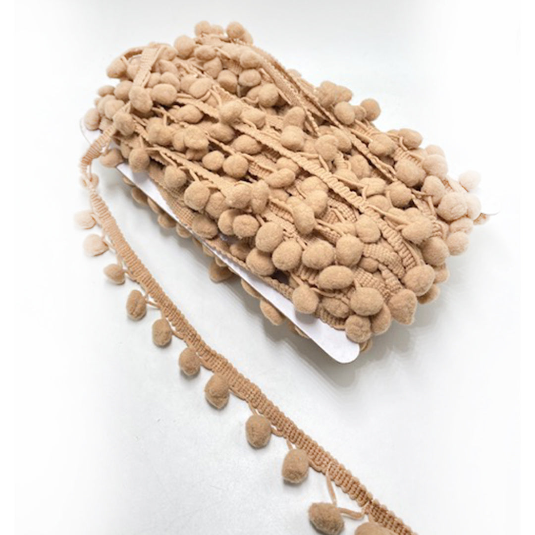 Pompom Beige #6