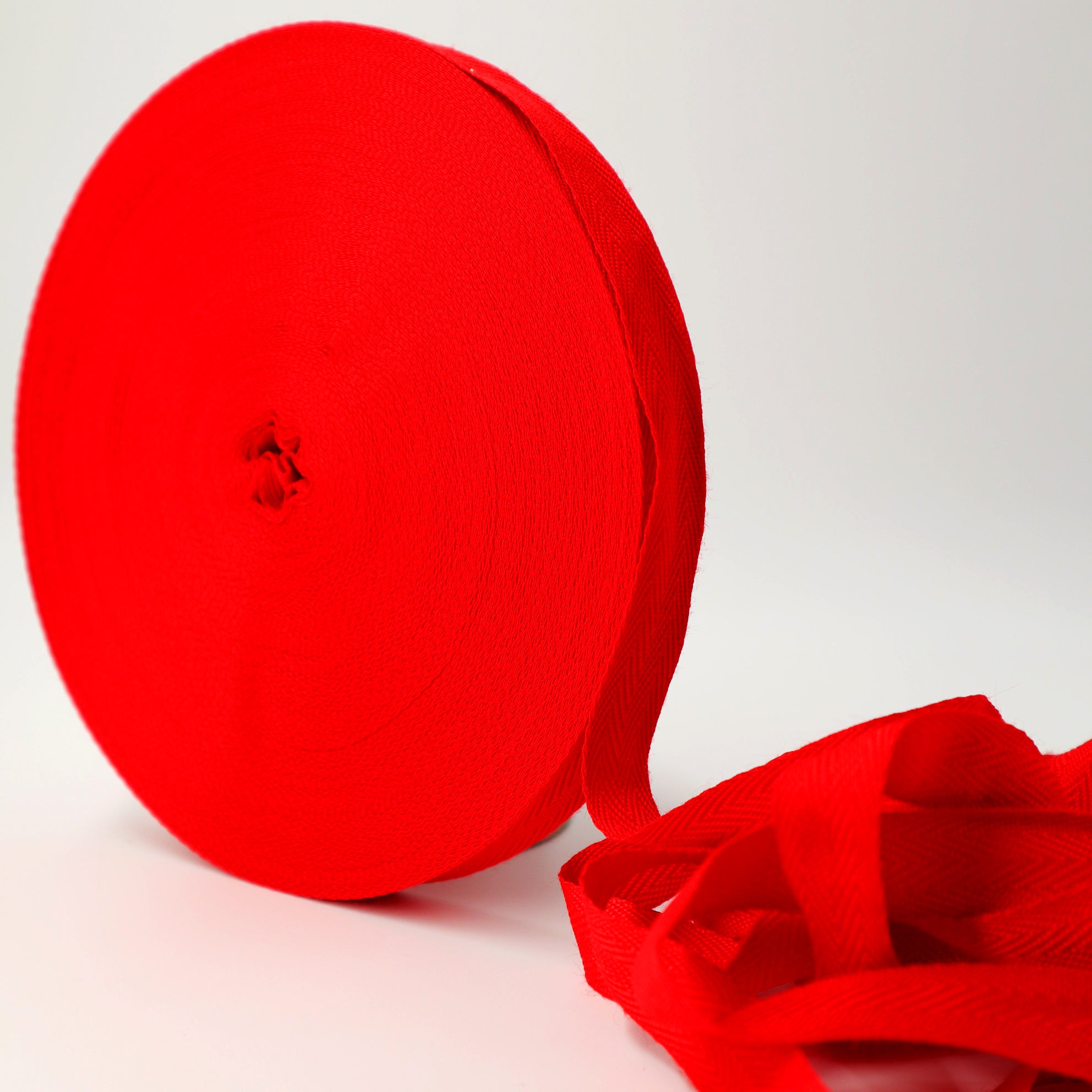 CINTA ESPIGA COLOR ROJO 50 MTS